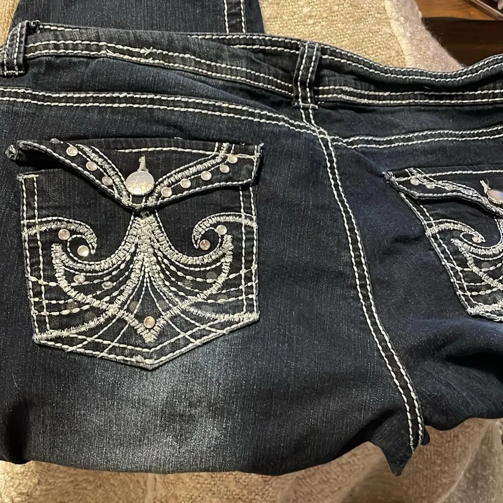 Capris - Picture 3 of 3